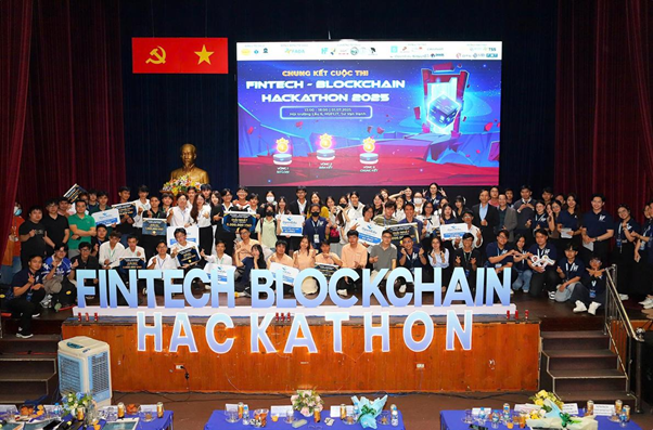 Cuộc thi liên trường đại học "Fintech - Blockchain Hackathon 2025"