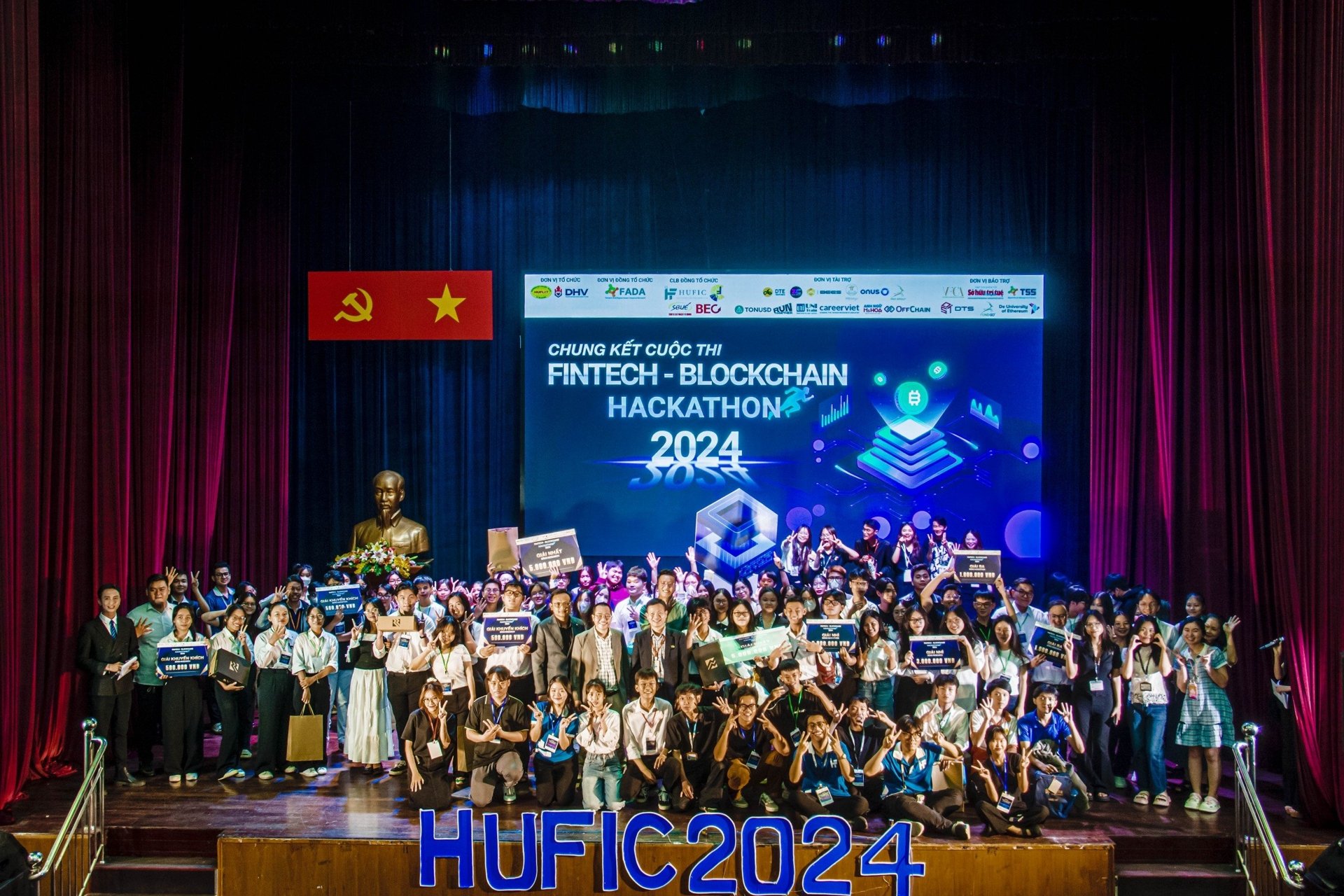 Sự hội tụ của 10 trường đại học: Tạo môi trường cạnh tranh lành mạnh và chất lượng cao